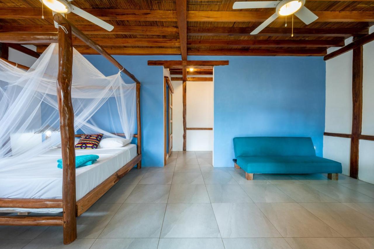 Casa Del Sol Vandrarhem Montañita Exteriör bild