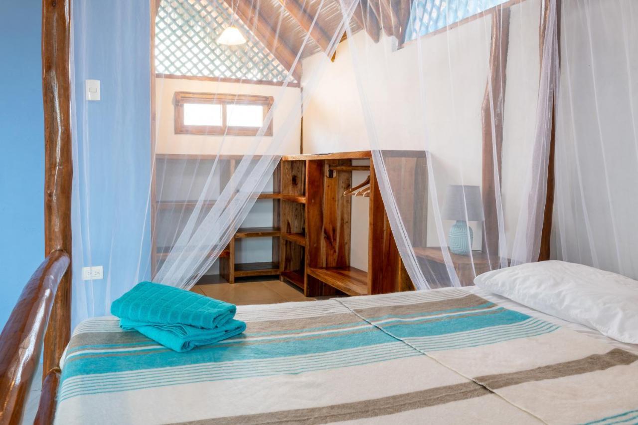 Casa Del Sol Vandrarhem Montañita Exteriör bild